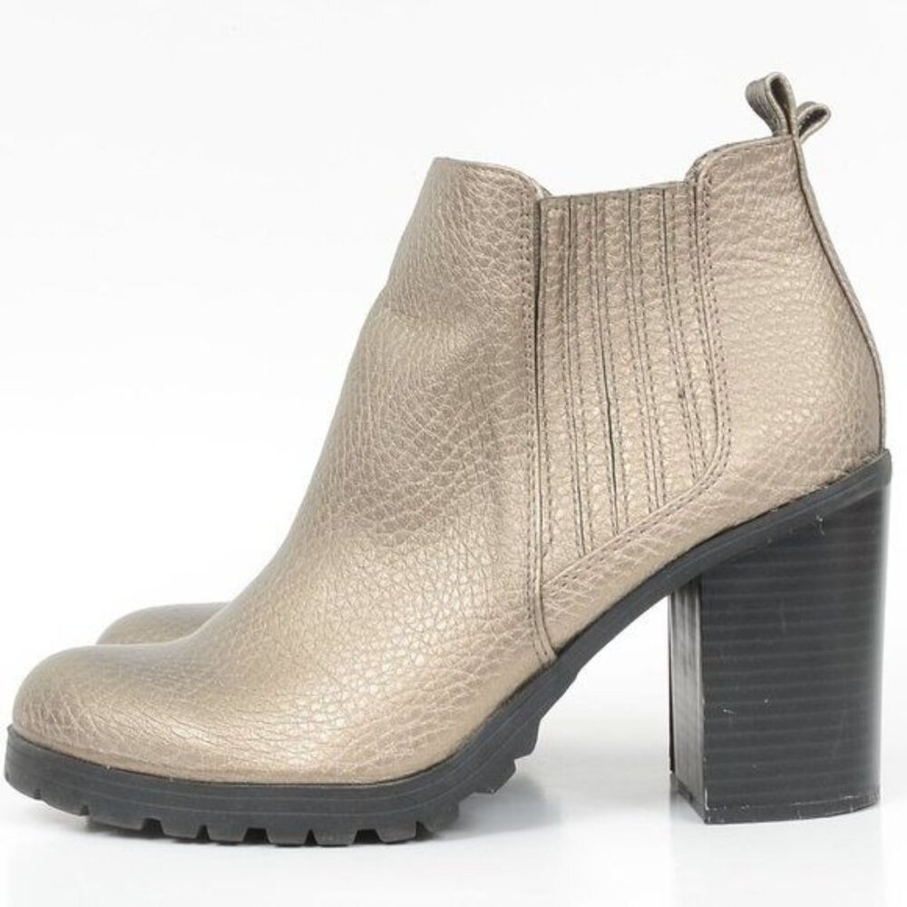 Sam & Libby Pewter Metallic Lug Sole Ankle Combat Bootie Women's 8.5 Festival
